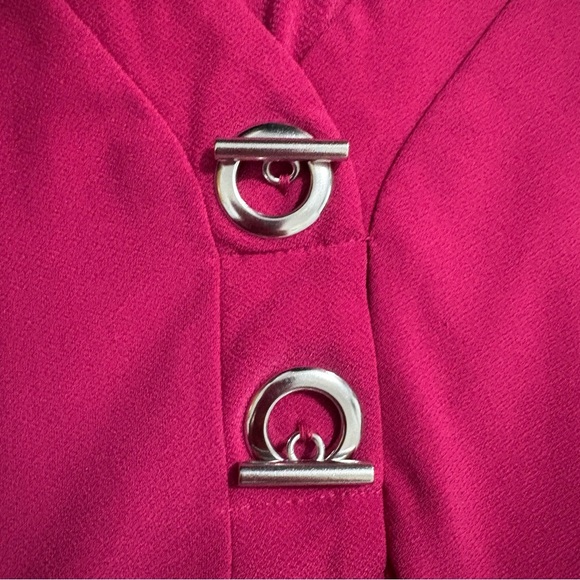 Pink 89th & Madison Size Large B-Neck Hot Pink Tank Blouse w/ Silver Hook Detail - Picture 8 of 9